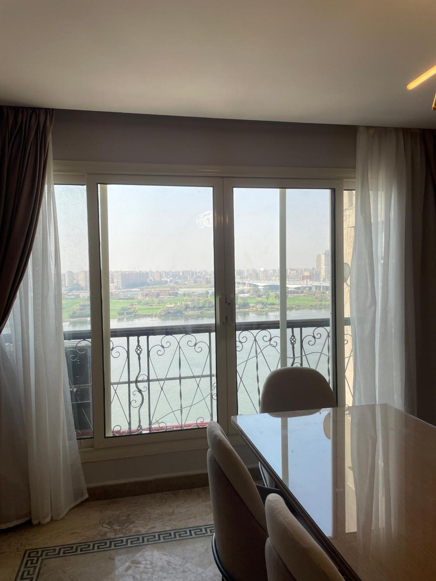 Luxury Nile View In Maadi * Каїр