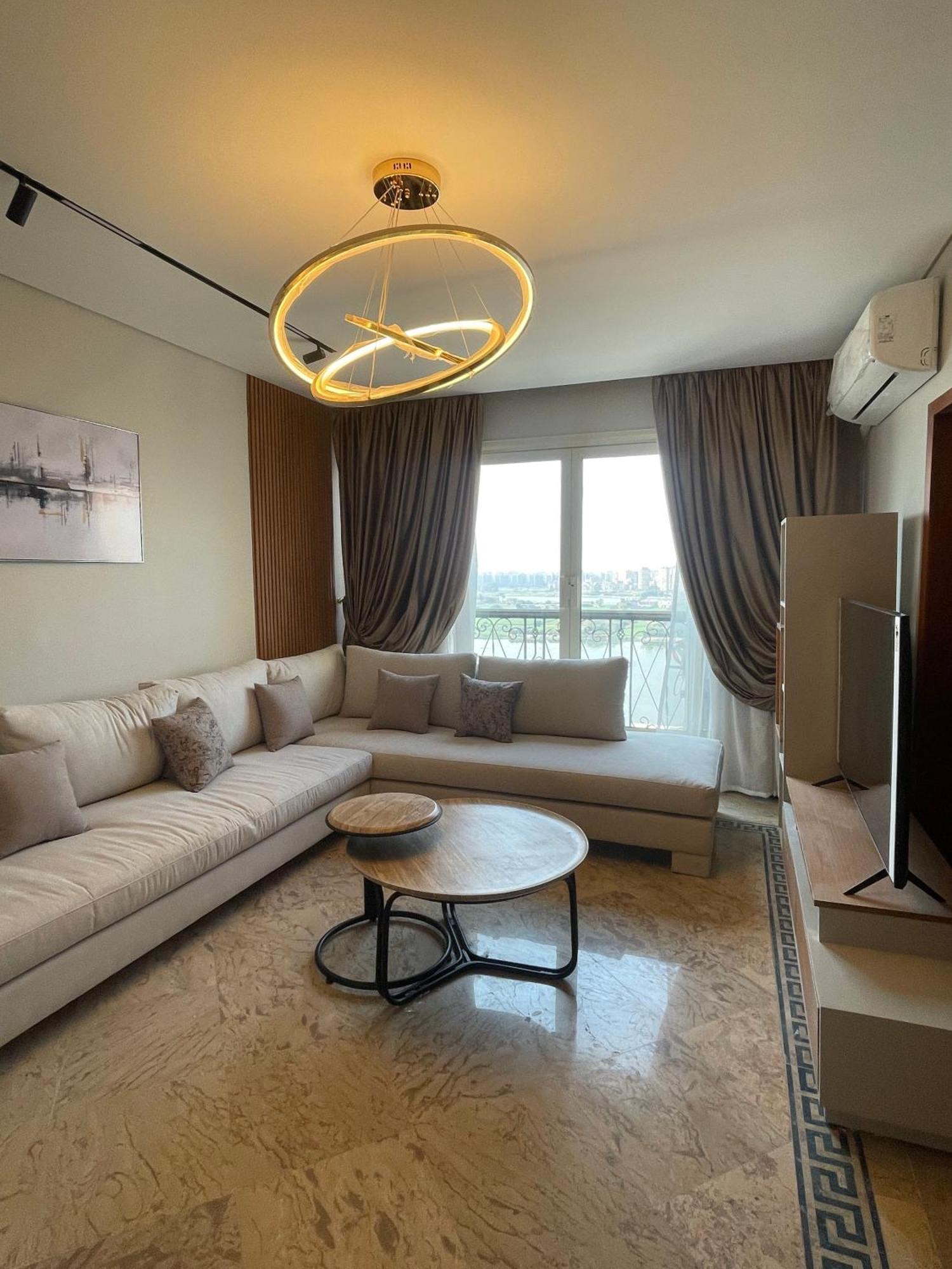 Luxury Nile View In Maadi Апартаменти *